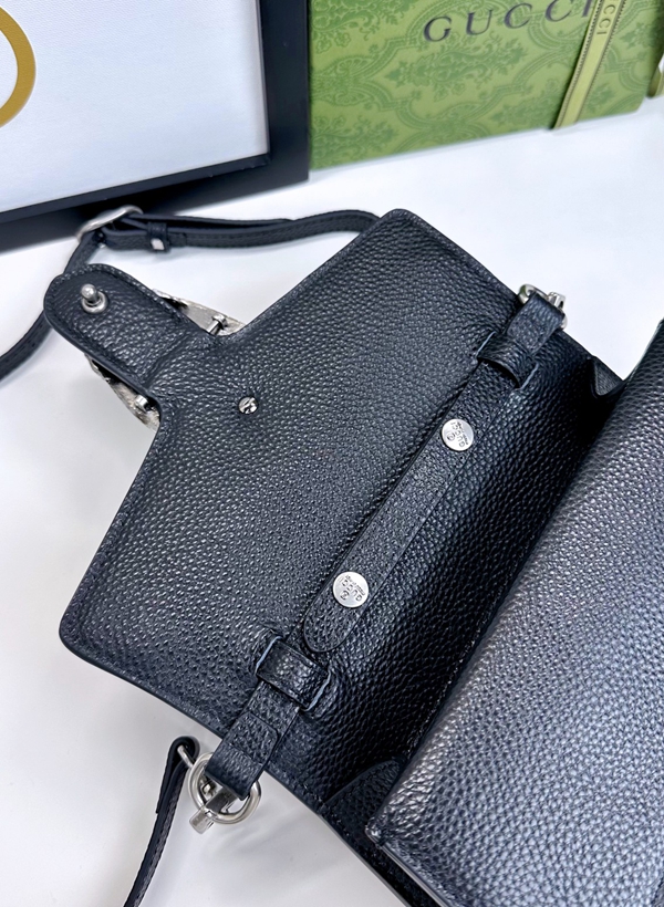 激安グッチバッグコピー着用イメージ